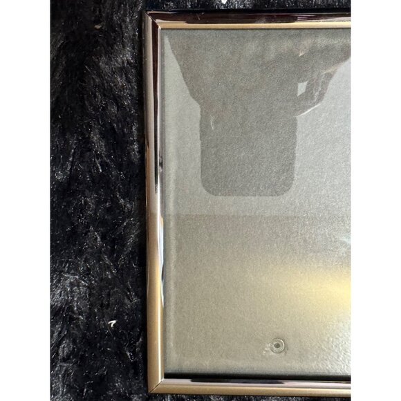 Silver-Toned Double Hinged Glass Picture Frame 4x6 Inches - Picture 4 of 6